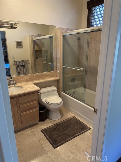 Detail Gallery Image 26 of 44 For 4377 Saltillo St, Woodland Hills,  CA 91364 - 5 Beds | 4 Baths