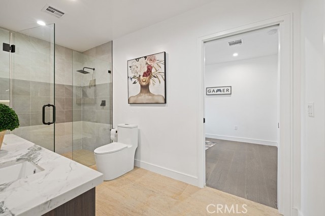 11245 Greenlawn Avenue, Culver City, California 90230, 5 Bedrooms Bedrooms, ,3 BathroomsBathrooms,Residential Lease,For Rent,11245 Greenlawn Avenue,CRSR25156538