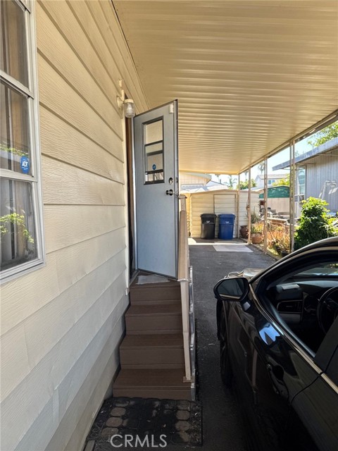 9080 Bloomfield Ave Avenue, Cypress CA: https://media.crmls.org/medias/449bdf82-30cd-4cfd-a489-be4d712647d7.jpg