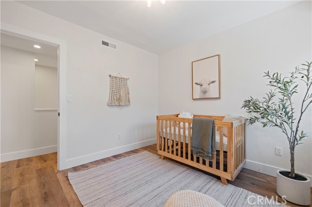 Detail Gallery Image 19 of 38 For 28218 Oaklar Dr, Saugus,  CA 91350 - 4 Beds | 3 Baths