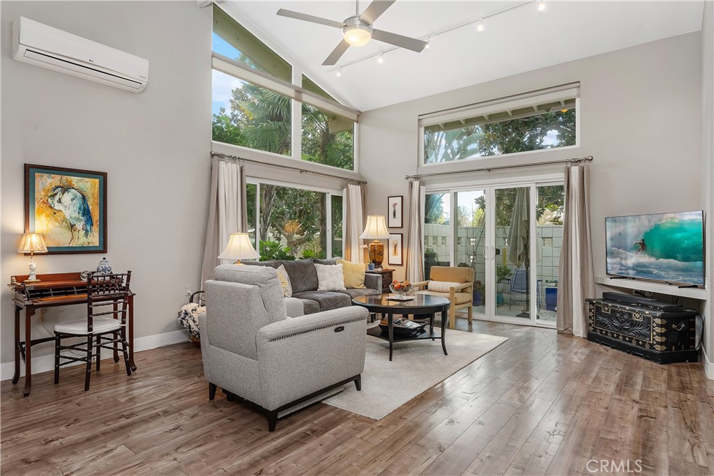 MLS #OC25261360 image #5