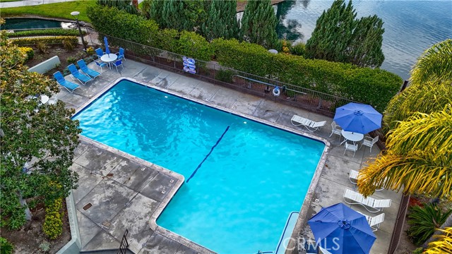 Detail Gallery Image 2 of 20 For 2005 W West Wind, Santa Ana,  CA 92704 - 2 Beds | 2 Baths