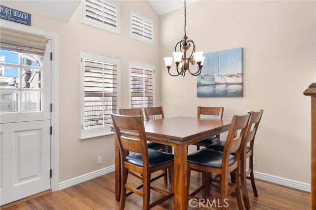 Detail Gallery Image 8 of 40 For 37 Cabrillo St, Newport Beach,  CA 92663 - 2 Beds | 2 Baths