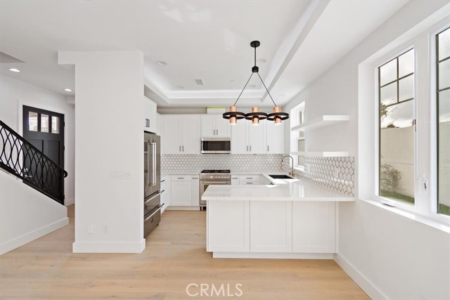 2406 Mathews Avenue, Redondo Beach, California 90278, 4 Bedrooms Bedrooms, ,3 BathroomsBathrooms,Residential,Sold,Mathews,SB21216691