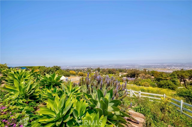 Detail Gallery Image 47 of 57 For 1 Hackamore Rd, Rolling Hills,  CA 90274 - 4 Beds | 3/1 Baths