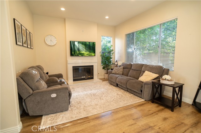 Image 8 of 52 For 4 Palatine