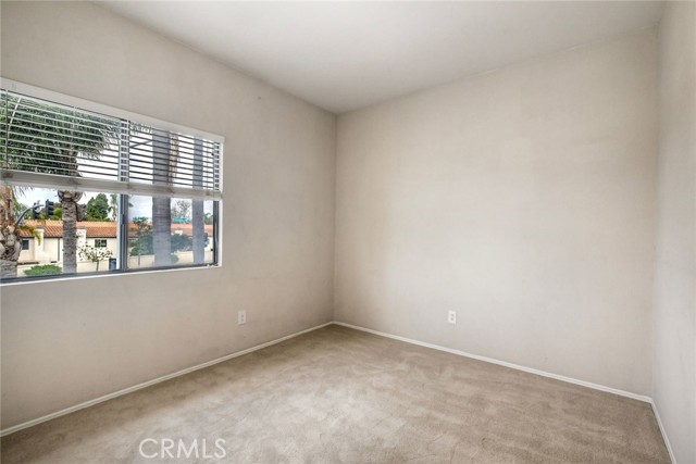 Detail Gallery Image 23 of 35 For 948 Alyssum Rd, Carlsbad,  CA 92011 - 3 Beds | 2/1 Baths