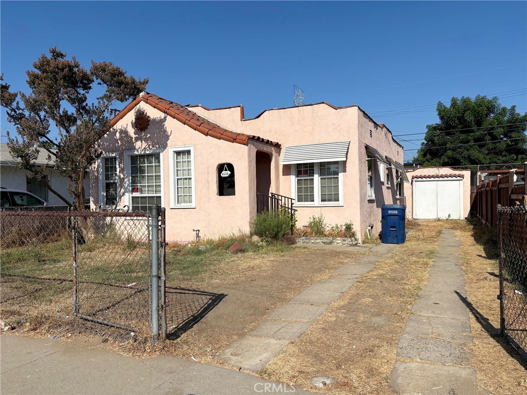 4638 Pine Street