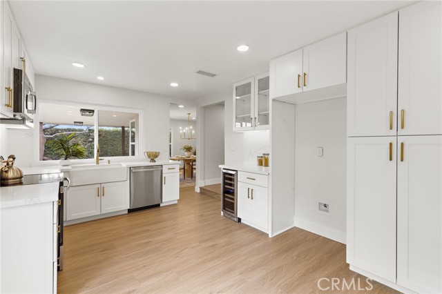 Detail Gallery Image 1 of 36 For 7848 Calmcrest Dr, Downey,  CA 90240 - 3 Beds | 2/1 Baths