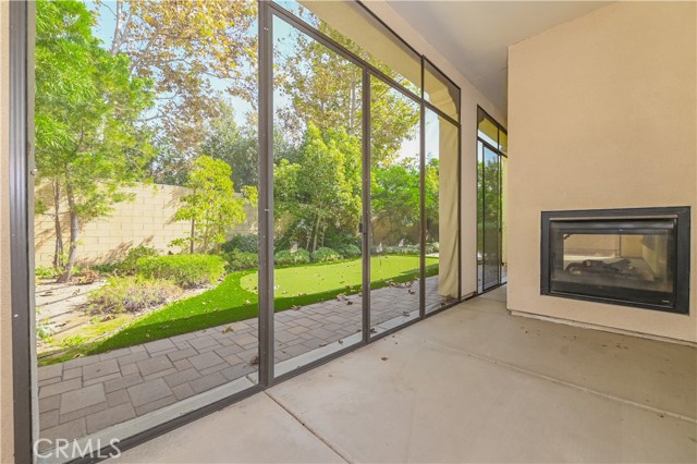 Detail Gallery Image 14 of 17 For 117 Nevine, Irvine,  CA 92618 - 4 Beds | 4/1 Baths