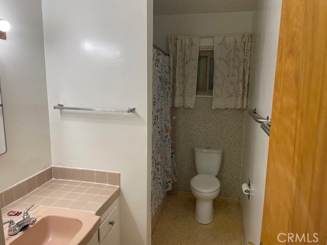 1014 E Jackson Street, Rialto CA: https://media.crmls.org/medias/44a2853e-68e7-45d1-ba9b-05dcbe814cc6.jpg