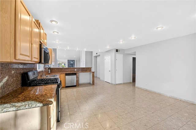 Detail Gallery Image 18 of 45 For 5267 Meadow Wood, Lakewood,  CA 90712 - 3 Beds | 2 Baths