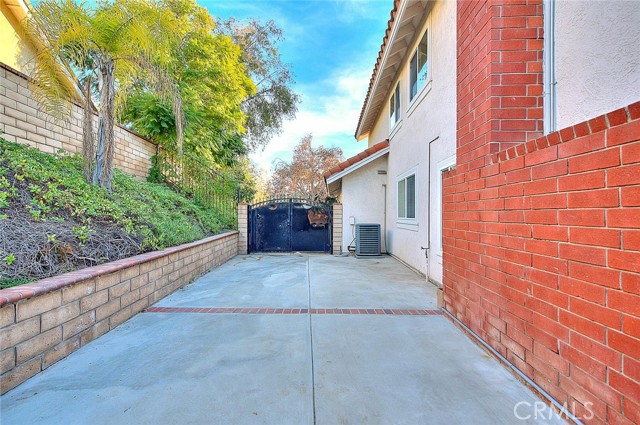 21853 E Snow Creek, Walnut CA: https://media.crmls.org/medias/44a32084-2a9a-4310-963a-bec232e50f7c.jpg