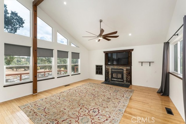 15540 China Rapids Drive, Red Bluff CA: https://media.crmls.org/medias/44a3639d-65b3-4671-92d9-dd3e749b179e.jpg