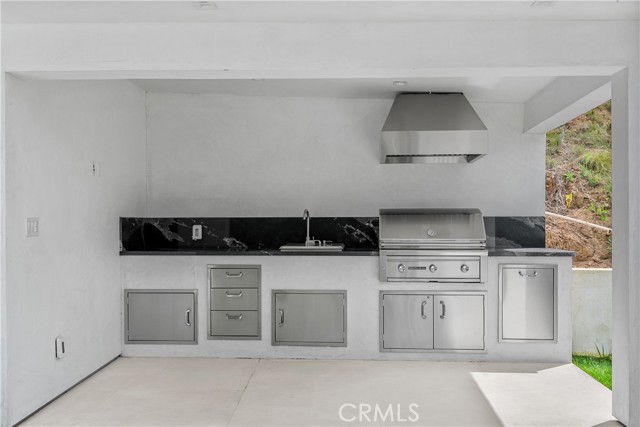 9924 Liebe Drive, Beverly Hills CA: https://media.crmls.org/medias/44a5287c-6212-43b6-a5a3-6035c0d808f3.jpg