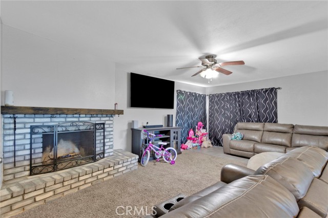 Detail Gallery Image 8 of 30 For 18608 Cocqui, Apple Valley,  CA 92307 - 4 Beds | 2 Baths