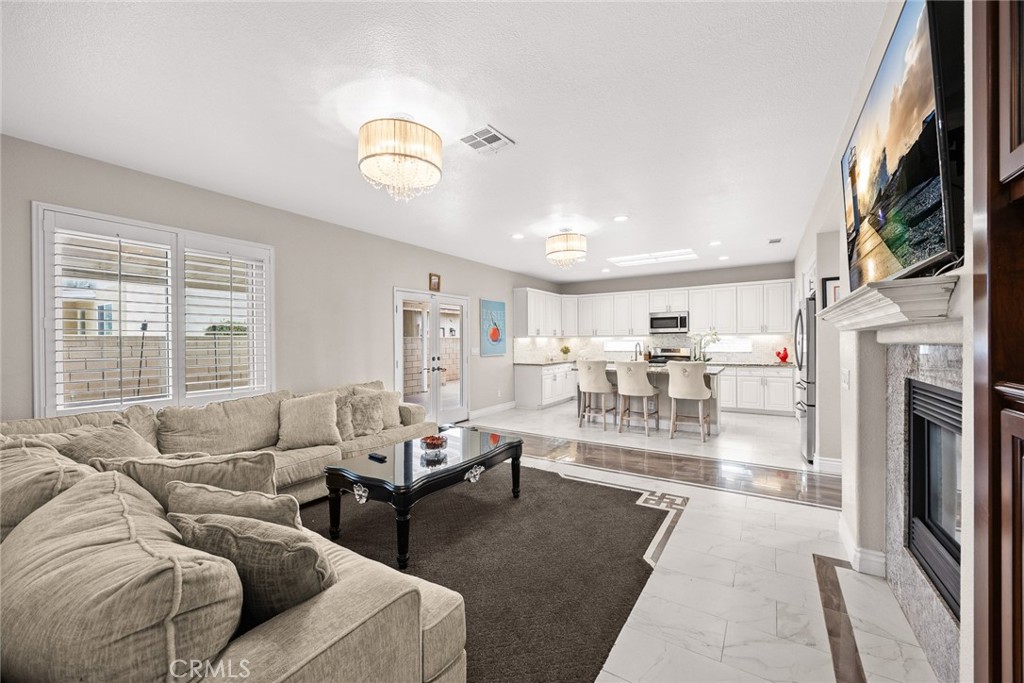 MLS #WS25260298 image #20