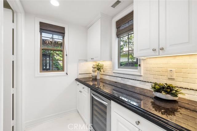 31 Prairie, Irvine CA: https://media.crmls.org/medias/44a6ac60-57a2-4ac7-8128-9224614154d9.jpg
