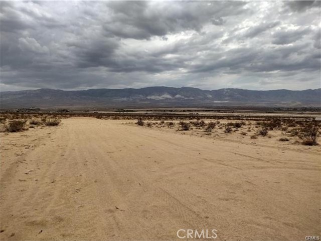 Detail Gallery Image 4 of 13 For 0 Stellar Rd, Lucerne Valley,  CA 92356 - – Beds | – Baths