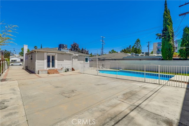 Detail Gallery Image 38 of 39 For 12506 Emelita St, Valley Village,  CA 91607 - 2 Beds | 2 Baths