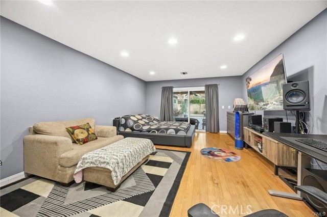 Detail Gallery Image 14 of 16 For 2020 Canada Bld, Glendale,  CA 91208 - 4 Beds | 3 Baths