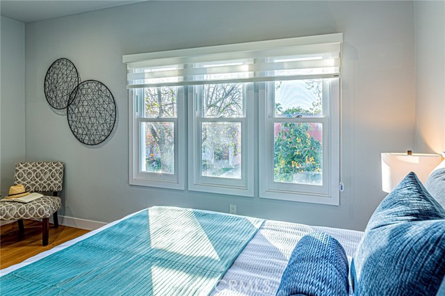 Detail Gallery Image 12 of 21 For 1226 Meadowbrook, Los Angeles,  CA 90019 - 6 Beds | 6 Baths