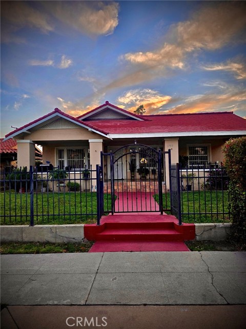 Front Image Thumbnail for CRDW26045620