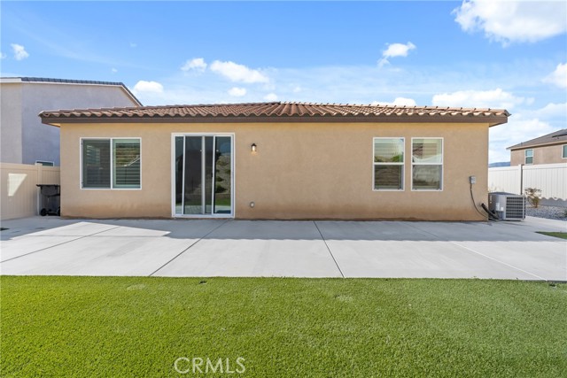 7640 Sweet Ranch Circle, Riverside CA: https://media.crmls.org/medias/44ab4092-1db1-4f4a-8682-a0e2d78e6333.jpg