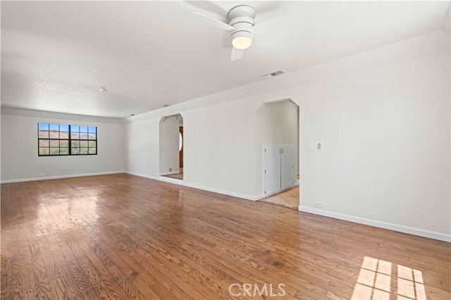 13620 Pales, Agua Dulce CA: https://media.crmls.org/medias/44ab78e8-ee19-4d61-bfd6-7061089d96cf.jpg