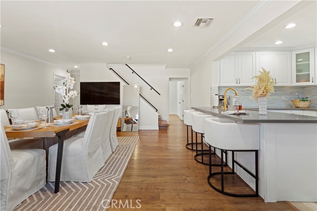 Detail Gallery Image 6 of 41 For 315 E Juanita, Glendora,  CA 91740 - 7 Beds | 3 Baths