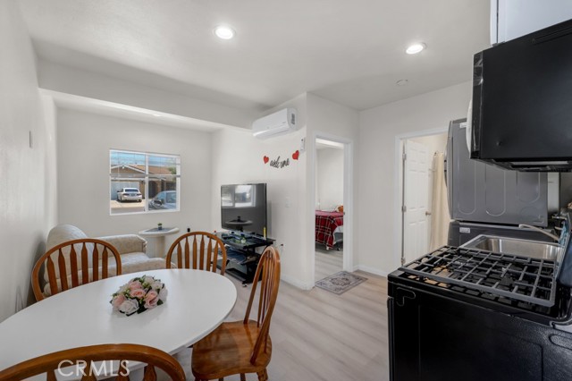 Detail Gallery Image 47 of 61 For 7701 Baird Ave, Reseda,  CA 91335 - – Beds | – Baths