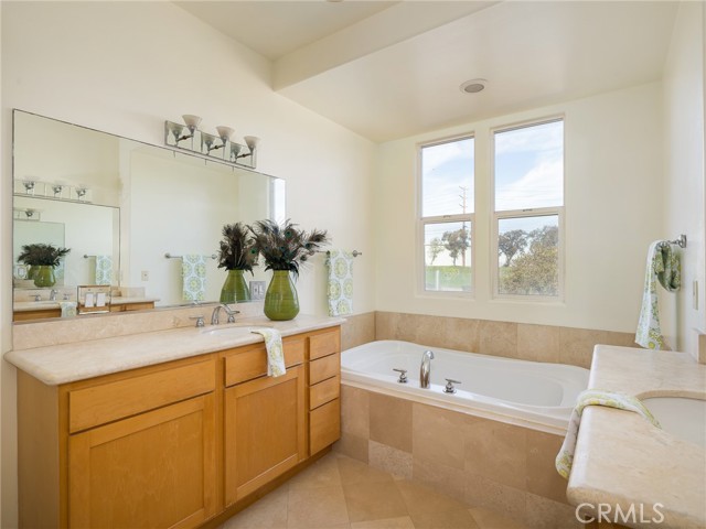 502 Rosecrans Avenue, Manhattan Beach, California 90266, 2 Bedrooms Bedrooms, ,2 BathroomsBathrooms,Residential,Sold,Rosecrans,SB23227735