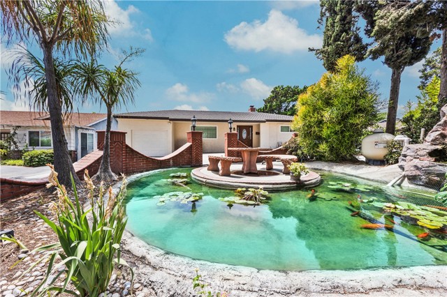 6909 N Vista Street, San Gabriel CA: https://media.crmls.org/medias/44ad4351-a816-43c3-bd38-e460cd5d9069.jpg