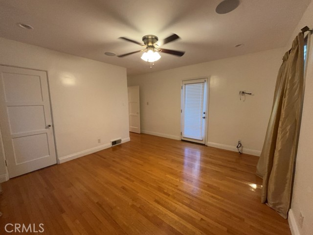 Detail Gallery Image 14 of 14 For 10856 Wellworth Ave, Los Angeles,  CA 90024 - 3 Beds | 2 Baths