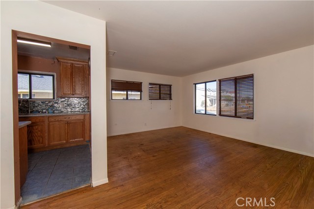 Detail Gallery Image 6 of 50 For 4402 Cathann St, Torrance,  CA 90503 - 4 Beds | 2/1 Baths