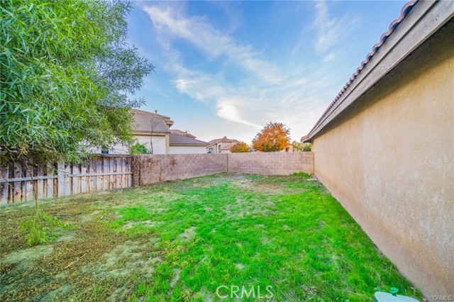 Detail Gallery Image 7 of 21 For 828 Coramdeo Ct, Hemet,  CA 92543 - 3 Beds | 2 Baths