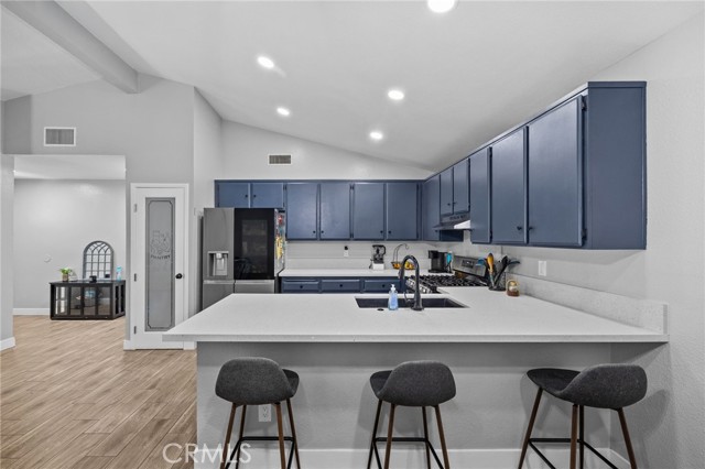 Detail Gallery Image 4 of 37 For 1720 Express Circle, Colton,  CA 92324 - 3 Beds | 2 Baths