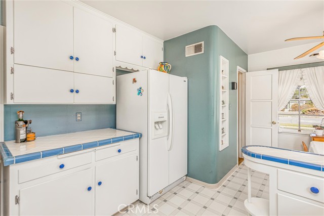 838 838 College Ave, Redlands CA: https://media.crmls.org/medias/44b0b563-986e-4e42-8859-27ccc97ec65b.jpg