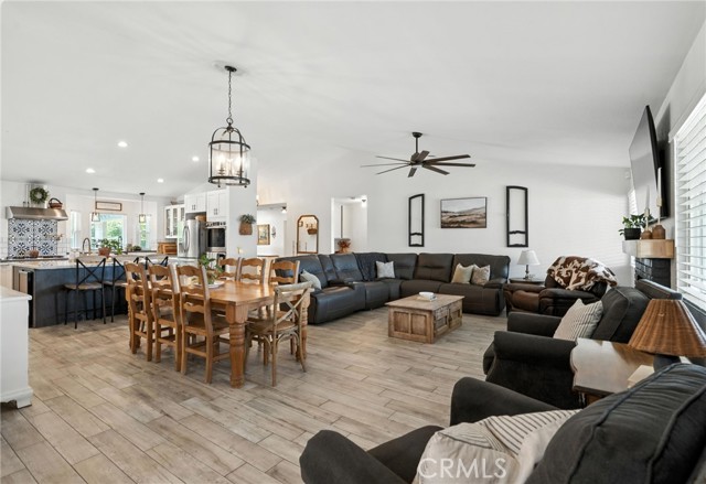 Detail Gallery Image 17 of 75 For 17940 Copper Queen Ln, Perris,  CA 92570 - 8 Beds | 3/1 Baths