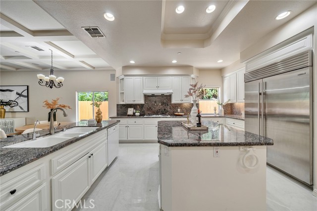 1768 Oakwood Avenue, Arcadia CA: https://media.crmls.org/medias/44b142e0-7b2f-4d76-8aee-962c44698fe7.jpg