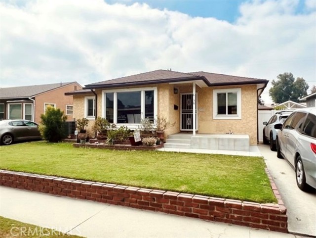 Detail Gallery Image 1 of 1 For 6138 Freckles Rd, Lakewood,  CA 90713 - 3 Beds | 2 Baths