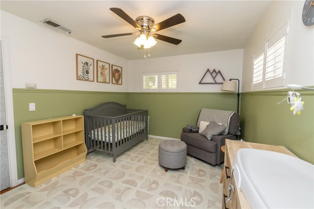 Detail Gallery Image 5 of 54 For 31805 Luring Pines Dr, Running Springs,  CA 92382 - 3 Beds | 3 Baths
