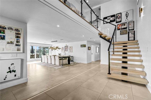 Detail Gallery Image 6 of 58 For 16412 Ardsley Cir, Huntington Beach,  CA 92649 - 4 Beds | 3/1 Baths