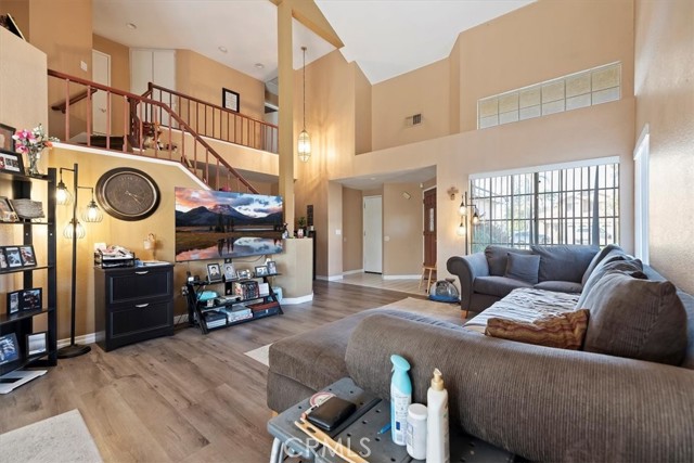 429 Colfax Circle, Corona CA: https://media.crmls.org/medias/44b277eb-91dc-4125-aa00-0aab1522aceb.jpg