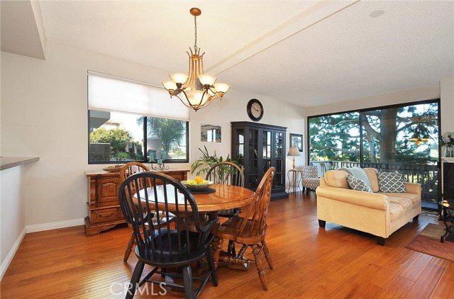 220 Prospect Avenue, Redondo Beach, California 90277, 2 Bedrooms Bedrooms, ,1 BathroomBathrooms,Residential,Sold,Prospect,PV17010237