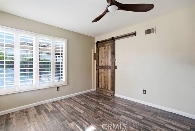 Detail Gallery Image 14 of 39 For 40125 Palmetto Dr, Palmdale,  CA 93551 - 4 Beds | 2/1 Baths