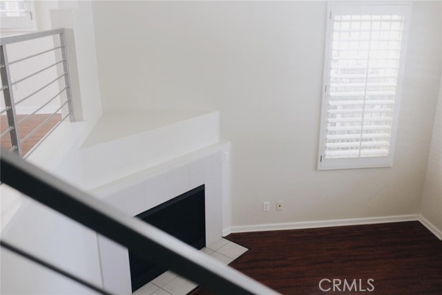 Detail Gallery Image 7 of 22 For 341 Memory Ln, Santa Ana,  CA 92705 - 4 Beds | 2/1 Baths