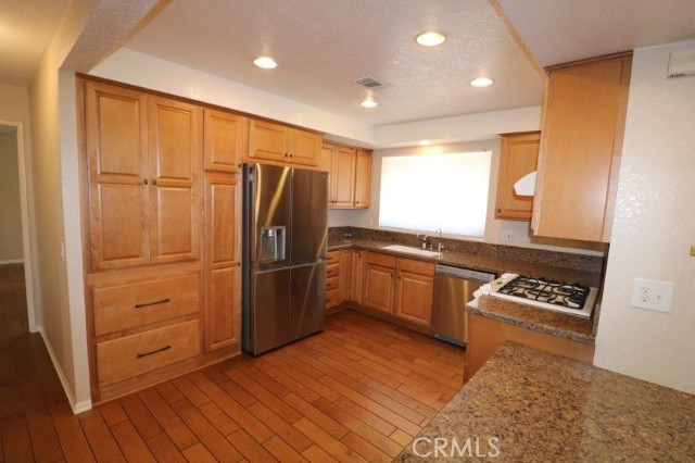 property-img