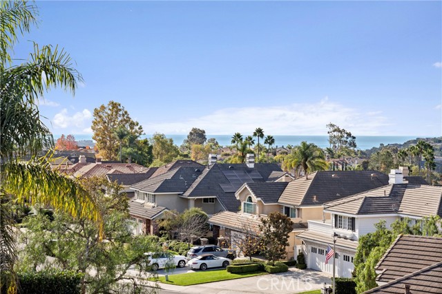 Detail Gallery Image 2 of 72 For 7 Bridington, Laguna Niguel,  CA 92677 - 5 Beds | 4/1 Baths