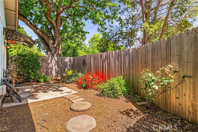 1617 Hemlock Street, Chico CA: https://media.crmls.org/medias/44b552ac-6d65-4ffa-b1ac-a0097d6ae9f6.jpg